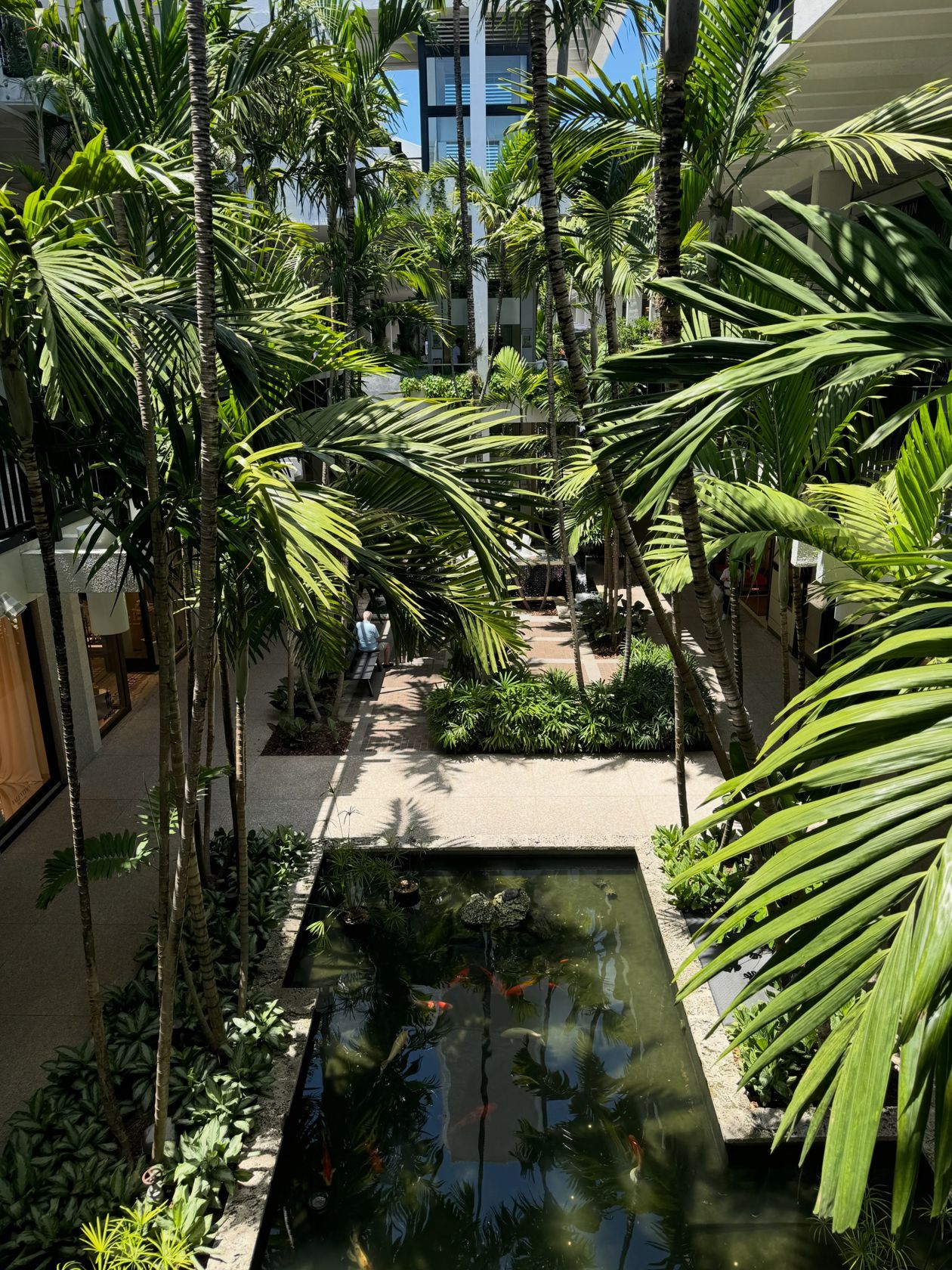 Fotografia da matéria: Bal Harbour: moda, sabores e o azul do Atlântico