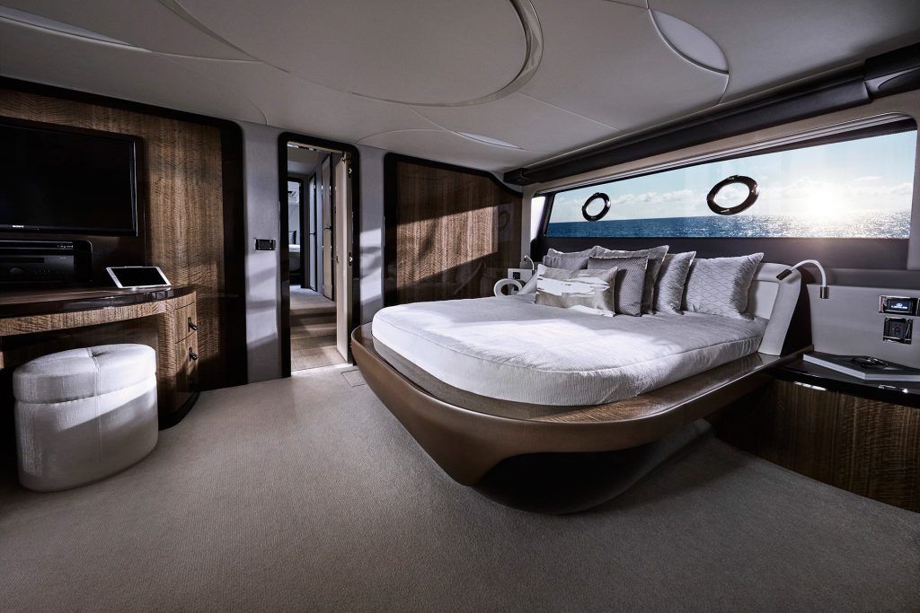 Lexus leva o LY 680 para mares do mundo inteiro — foto 3 de 6