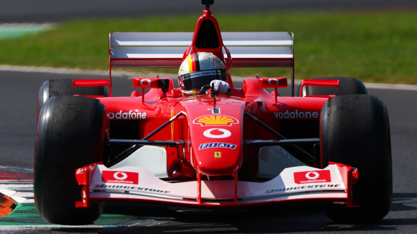 Monza celebrou Michael Schumacher com Ferrari especial e volta histórica