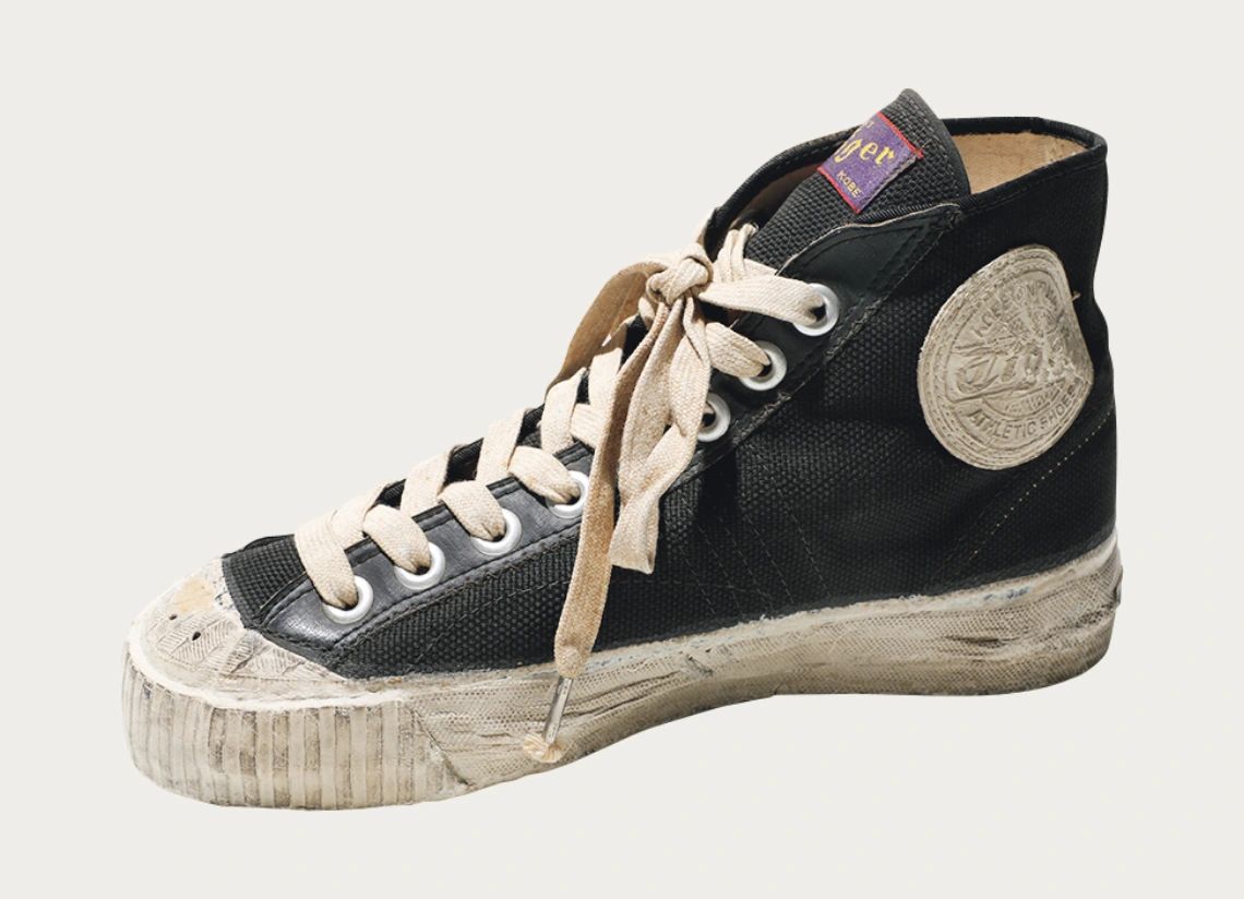 Sola de tênis da Onitsuka inspirada nas ventosas de um polvo