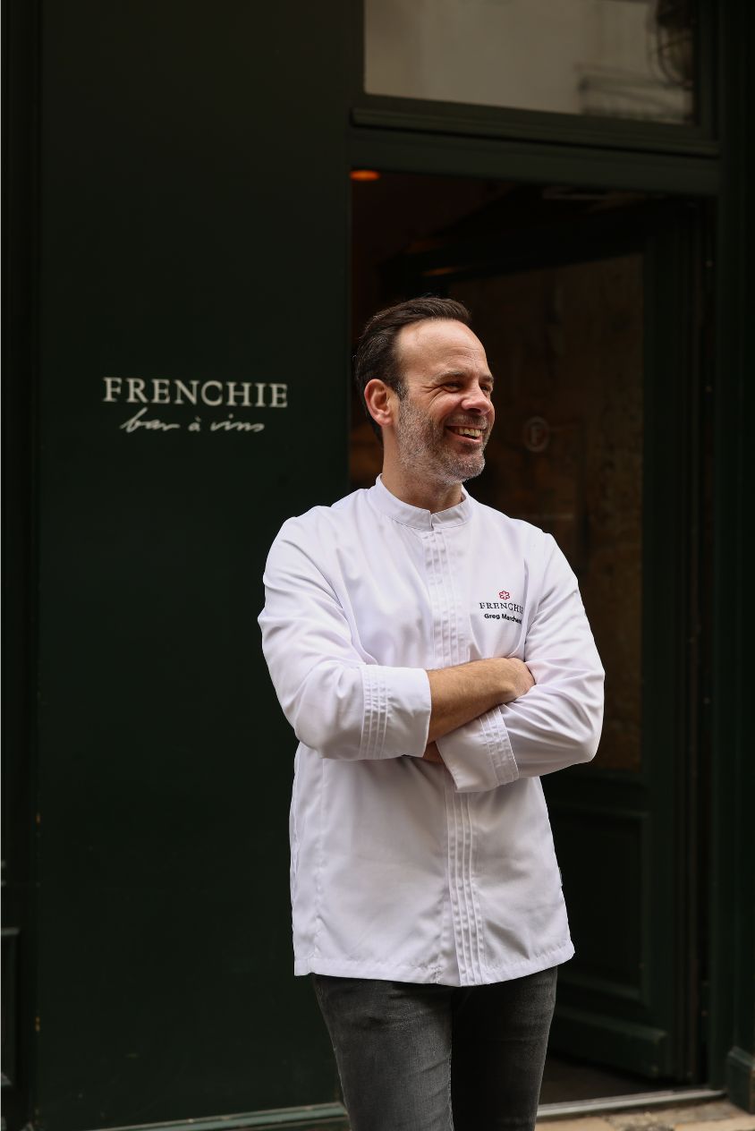 Chef Greg Marchand diante do Frenchie na Rue du Nil, em Paris